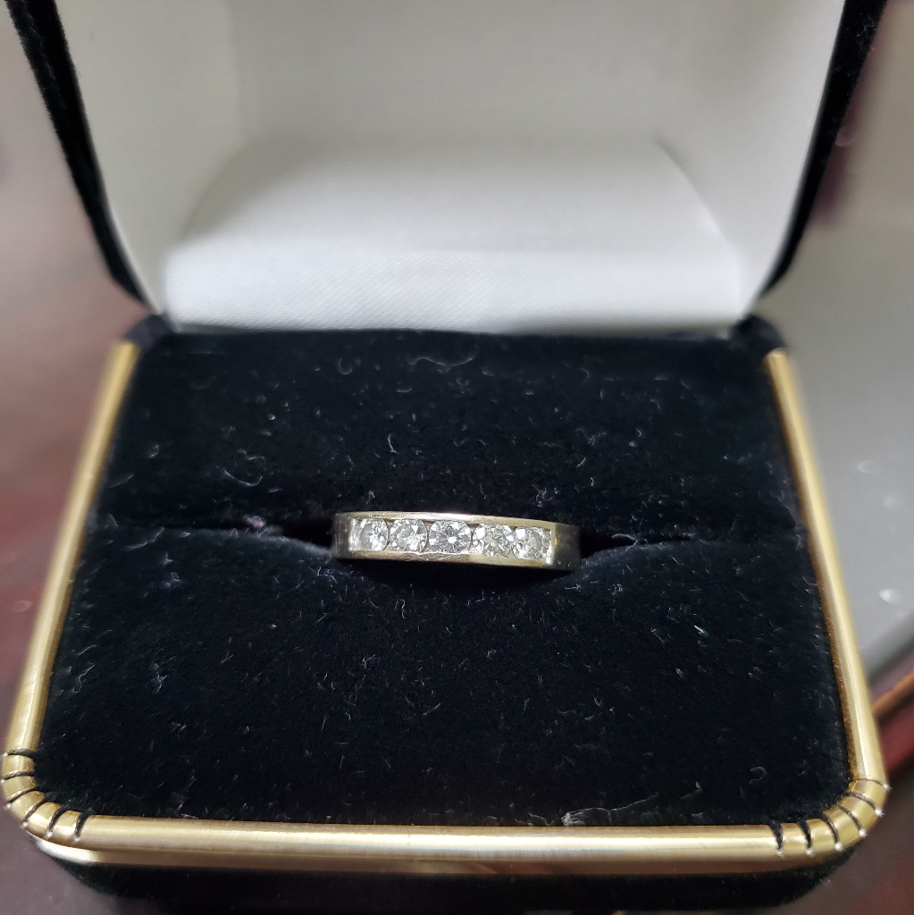 Anniversary Ring